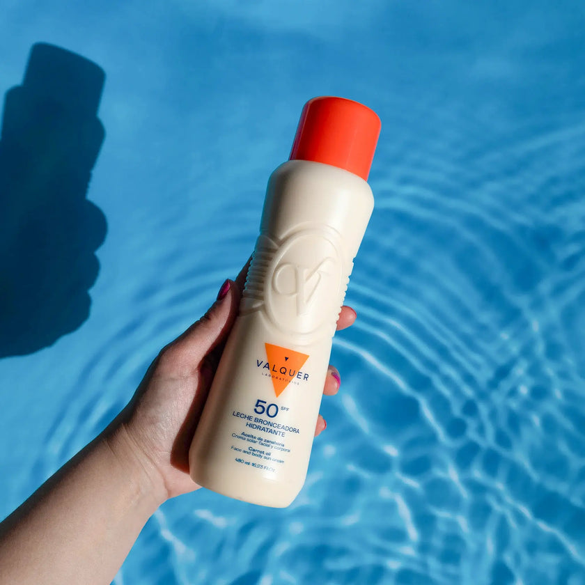 Lait Hydratant Bronzant Visage et Corps Carotte SPF 50 - 480 ml