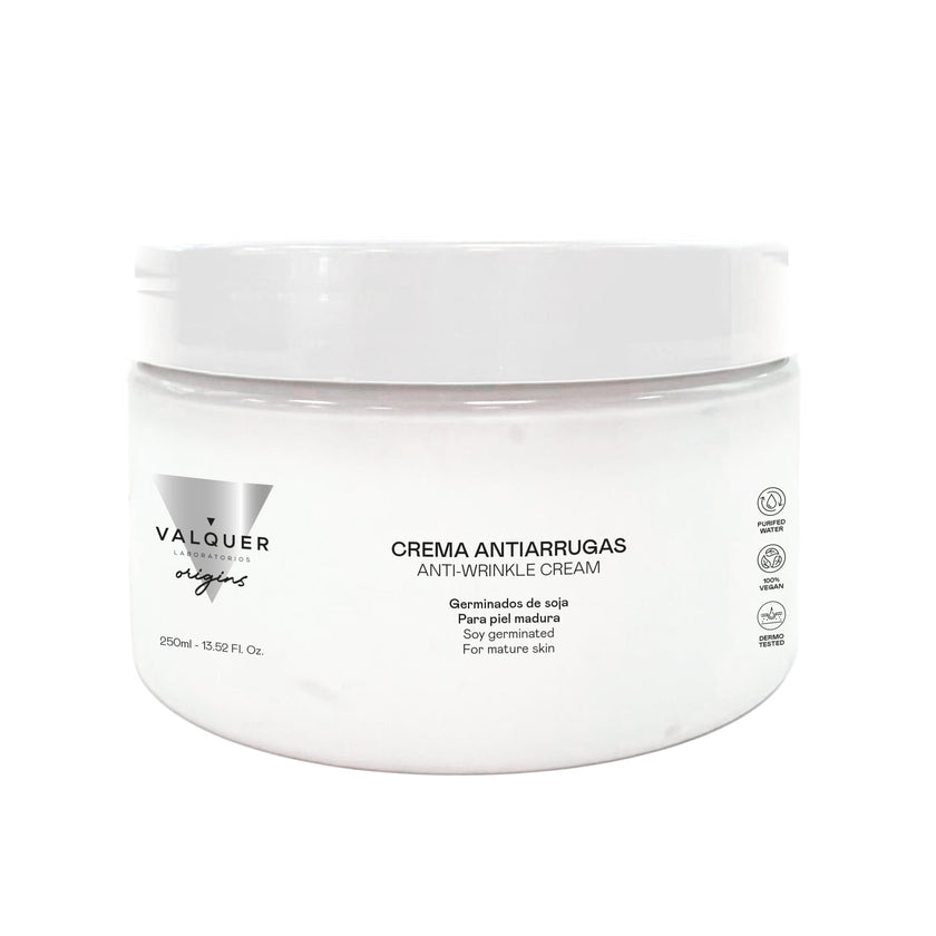 Anti-wrinkle face cream with soy sprouts for mature skin