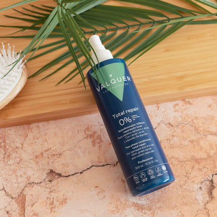Biphasic total repair conditioner for damaged hair - 300 ml