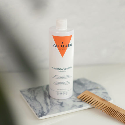 Vegetable Placenta Shampoo. Combats hair loss, dandruff, and oiliness - 500 ml