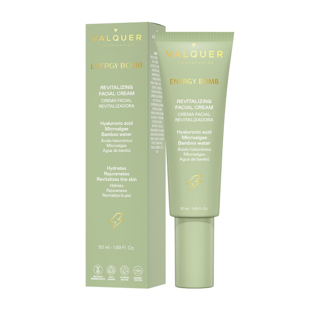Crema facial revitalizadora Energy Bomb de Valquer con ácido hialurónico, microalgas y agua de bambú, 50 ml.