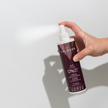 H2O Agua de Peinado de Valquer en aplicación spray con fijación ligera y protección UV para definir y controlar el cabello