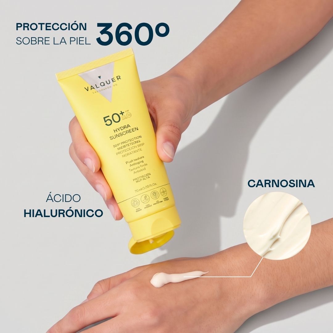 Aplicación de Hydra Sunscreen Valquer SPF 50+ con ácido hialurónico y carnosina, protección 360º sobre la piel