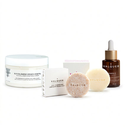Pack de rutina facial Valquer con crema de colágeno vegetal, sérum de vitamina C y limpiadores faciales sólidos.