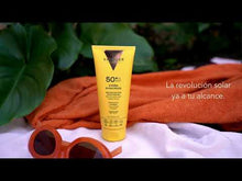 Load and play video in Gallery viewer, Hydra Sunscreen Facial Cream SPF 50+ Moisturizing and Anti-Aging
