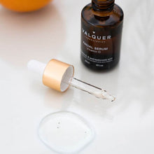 Cargar imagen en el visor de la galería, textura liquida del serum vitamina c
